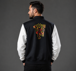 Jaqueta Manchester United Red Devils Varsity Premium – 2022/23. Adidas Originals
