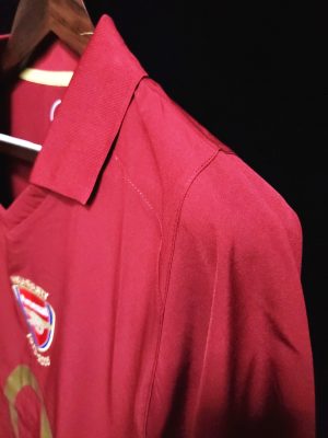 Arsenal 2005/06 – Highbury | Nike Total 90 | Última temporada em Highbury.
